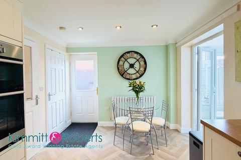 3 bedroom semi-detached house for sale, Broadoaks, Murton, Seaham, Durham, SR7 9DL