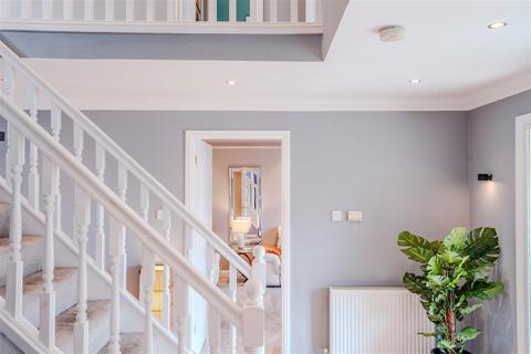 5 bedroom detached house for sale, Lawhill Road, Law, Carluke