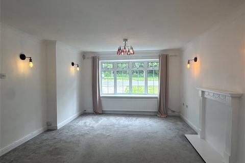 4 bedroom detached house to rent, Bittern Avenue, Abbeydale, Gloucester, GL4
