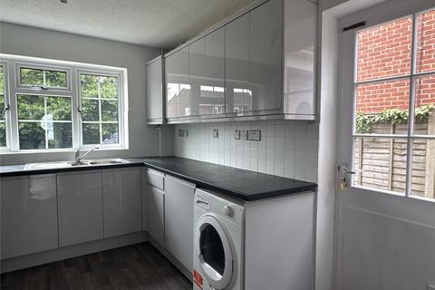 4 bedroom detached house to rent, Bittern Avenue, Abbeydale, Gloucester, GL4