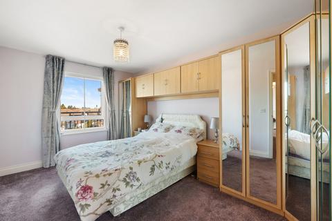 2 bedroom apartment for sale, Hart Road, Essex, SS7