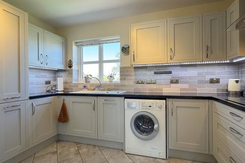 2 bedroom apartment for sale, Batten Court, Bristol BS37