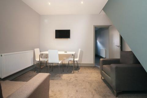3 bedroom house share to rent, Romney Street
