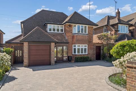Farm Way, Northwood HA6
