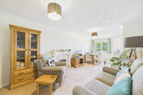 1 bedroom flat for sale, Wealdhurst Park, Dickens Lodge, Flat 17, Broadstairs, CT10