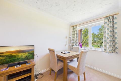 1 bedroom flat for sale, Wealdhurst Park, Dickens Lodge, Flat 17, Broadstairs, CT10