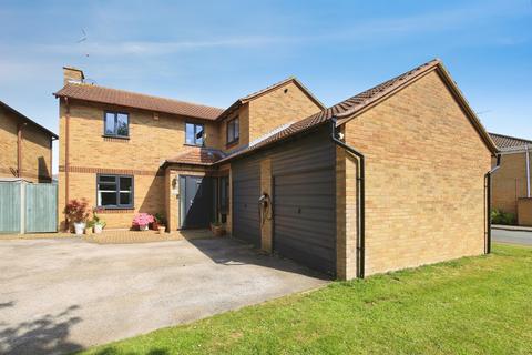 4 bedroom detached house for sale, Sebrights Way, Bretton, Peterborough