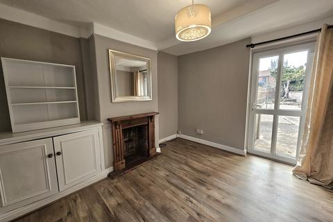3 bedroom house to rent, Chapel Lane, Lincoln,