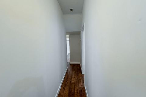2 bedroom semi-detached house to rent, London, SE16