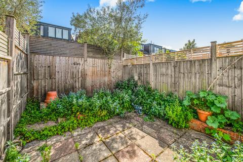 2 bedroom terraced house for sale, Worple Street, London
