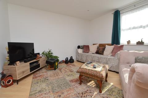 2 bedroom flat to rent, Kirkdale Sydenham SE26