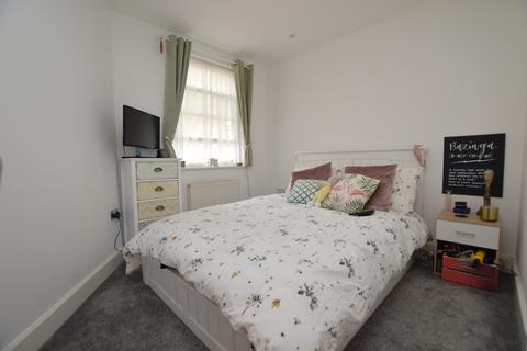 2 bedroom flat to rent, Kirkdale Sydenham SE26