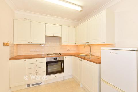 1 bedroom flat for sale, Blythe Court, Hythe CT21