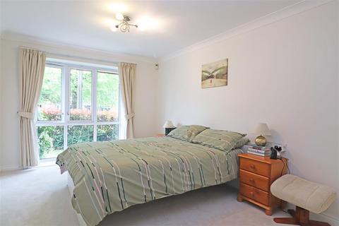 2 bedroom retirement property for sale, Ladbroke Road, Redhill