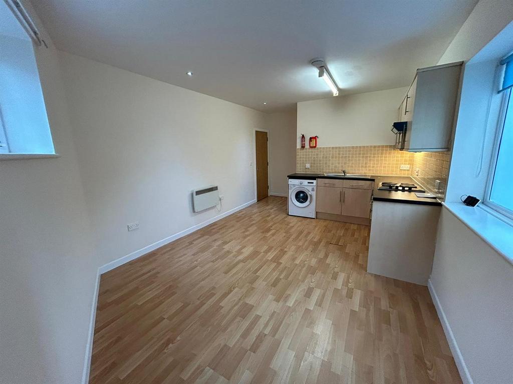 2 bedroom flat to rent