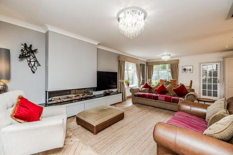 4 bedroom detached bungalow for sale, Meadow Court, Darras Hall, Ponteland, Newcastle Upon Tyne