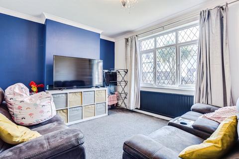 3 bedroom semi-detached house for sale, Walton View, Crofton, Wakefield