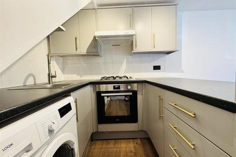 undefined, Lodge Street, Skelmanthorpe, Huddersfield HD8 9DR