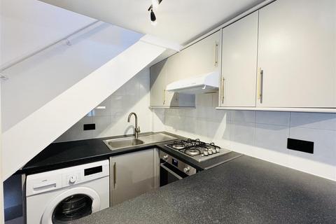 undefined, Lodge Street, Skelmanthorpe, Huddersfield HD8 9DR