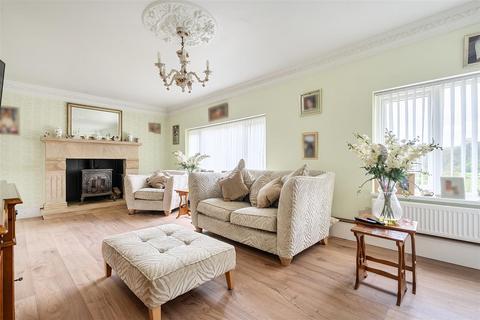 3 bedroom detached house for sale, Llanddewi, Nr Llandrindod Wells