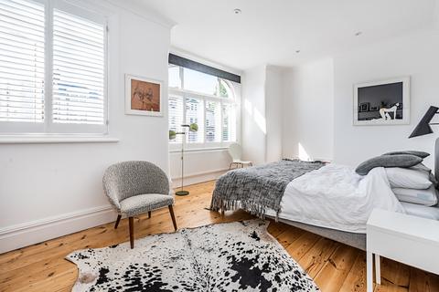 5 bedroom house to rent, Fontenoy Road London SW12