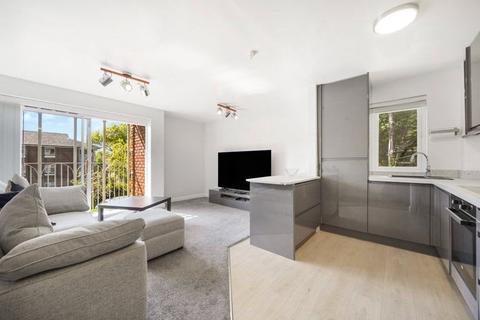 1 bedroom apartment for sale, Cavell Drive, Enfield EN2