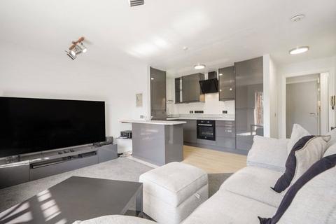 1 bedroom apartment for sale, Cavell Drive, Enfield EN2
