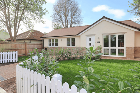 2 bedroom bungalow for sale, The Tanyard, Bassingbourn, Royston, SG8