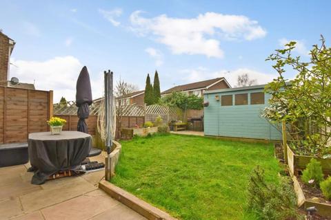 3 bedroom semi-detached house to rent, Cardinals Walk, Taplow SL6