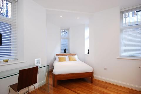Iverna Gardens, Kensington, London, W8