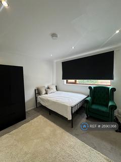 1 bedroom in a house share to rent, Holly Road, Wainscott, Rochester, ME2