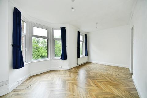 2 bedroom flat for sale, Bear Road, Brighton