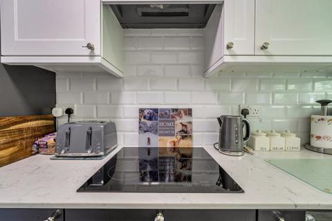 undefined, Sullivan Close, Farnborough, Hampshire, GU14