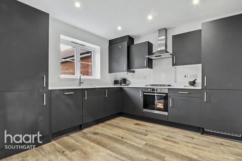Silver Birch Close, Waltham Cross