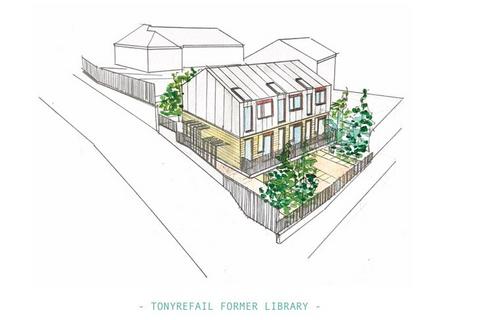 2 bedroom ground floor maisonette for sale, High Street, Tonyrefail CF39