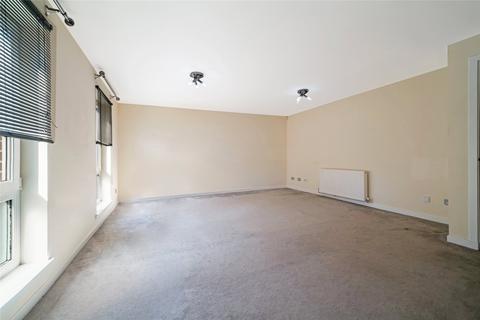 undefined, McPhail Street, Glasgow, Glasgow City, G40