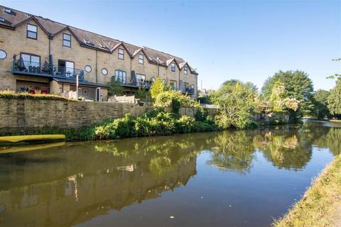 4 bedroom townhouse for sale, Keel Moorings, Rodley, Leeds
