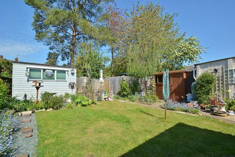 2 bedroom semi-detached bungalow for sale, Ludsden Grove, Thame