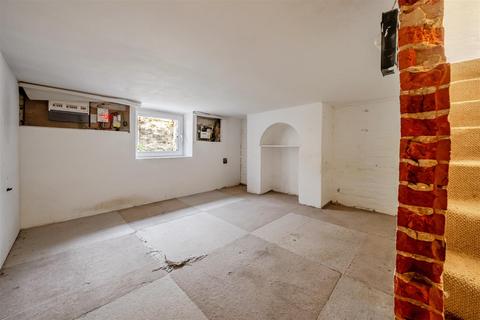2 bedroom semi-detached house for sale, Onslow Road, Guildford