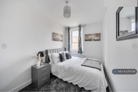 3 bedroom semi-detached house to rent, MC LEAN DRIVE,  Headington,  OX3
