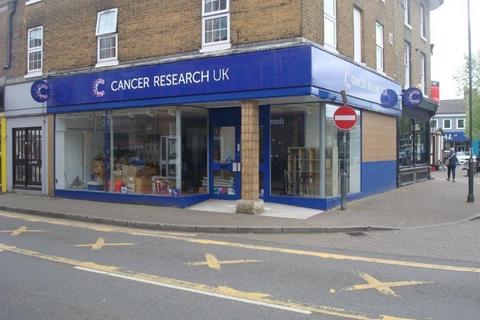 Retail property (high street) to rent, 24 High St Biggleswade SG18 0JL