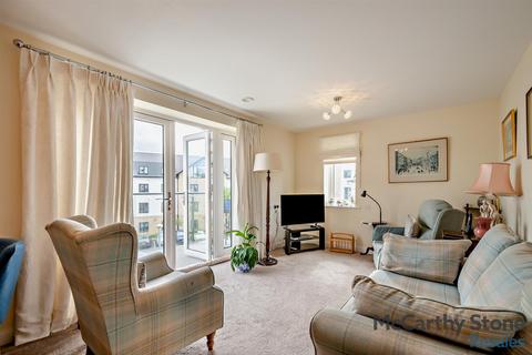 2 bedroom apartment for sale, Chesterton Court, Railway Road, Ilkley