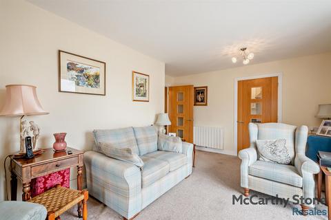 2 bedroom apartment for sale, Chesterton Court, Railway Road, Ilkley