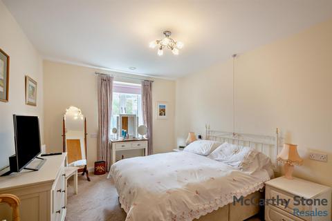 2 bedroom apartment for sale, Chesterton Court, Railway Road, Ilkley