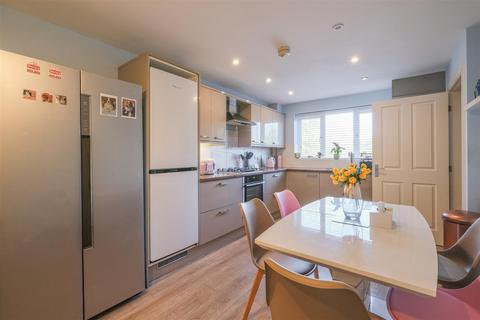 3 bedroom townhouse for sale, Town View, Lillands Lane, Brighouse, Calderdale