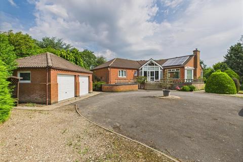 3 bedroom detached bungalow for sale, Gill's Paddock, Prospect Street, Horncastle