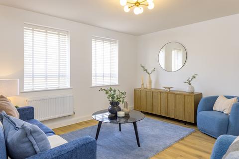 3 bedroom end of terrace house for sale, Langstone at Honeymans Helm Off Shrivenham Road, Highworth SN6
