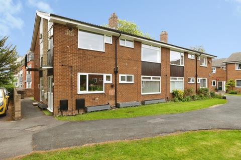 Flat - The Crescent, Middlesbrough