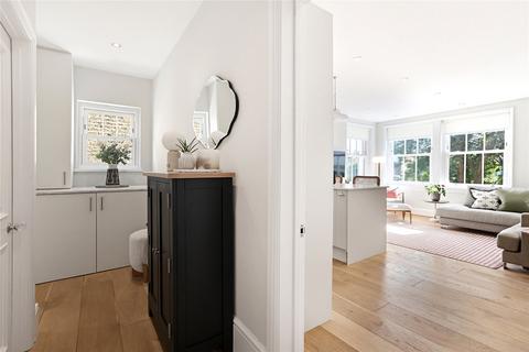 2 bedroom apartment for sale, Grove Park Gardens, London, United Kingdom, W4