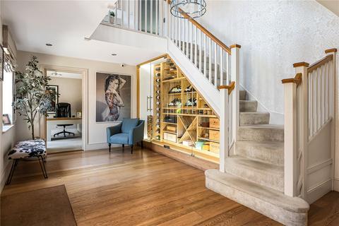 5 bedroom detached house for sale, Jesslyn Close, Weston Favell Village, Northampton, Northamptonshire, NN3
